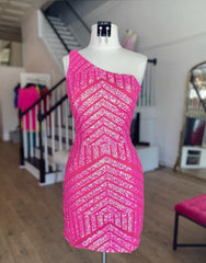 Sexy One-Shoulder Sequins Mesh Sleeveless Short Homecoming Dress