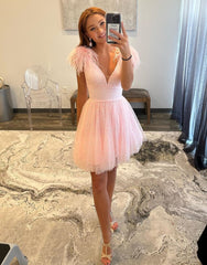 Lovely A-Line V-Neck Short Homecoming Dress With Feather