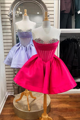 Red A-Line Sweetheart Short Satin Homecoming Dress With Beading