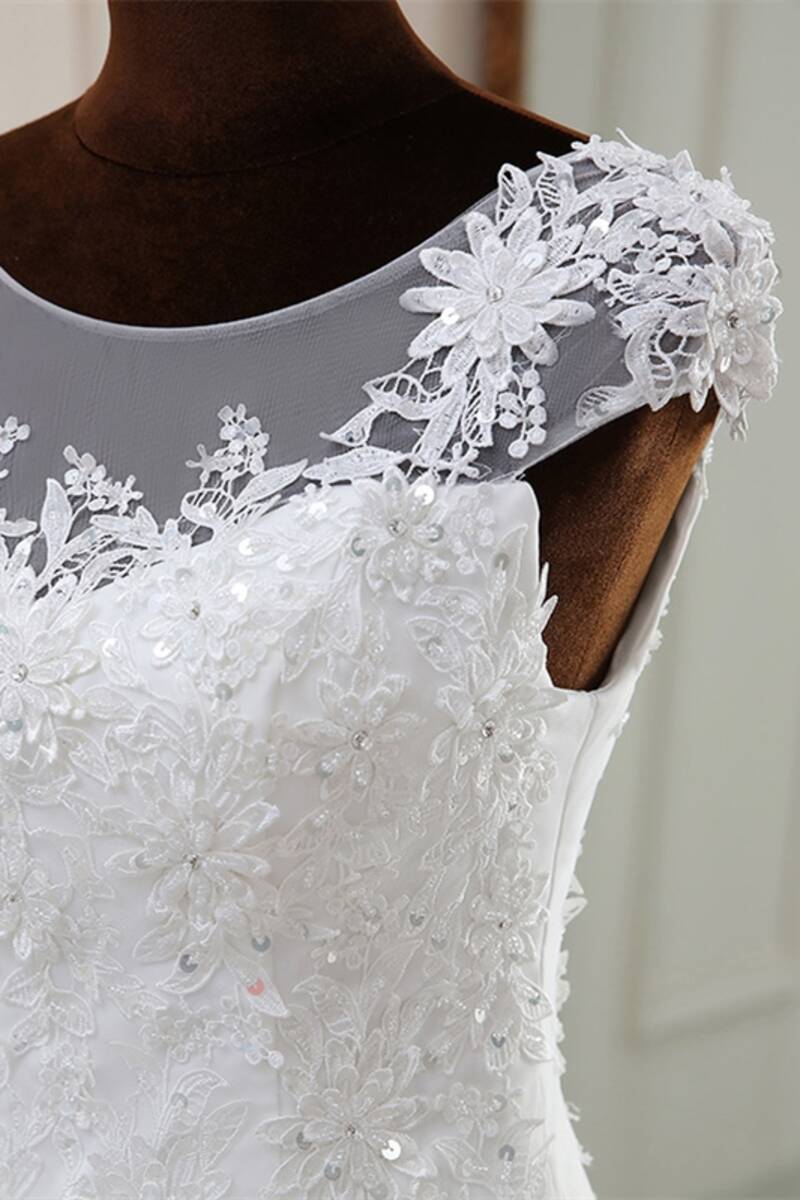 Elegant White Beaded Embroidered Cap Sleeve Trumpet Wedding Dress