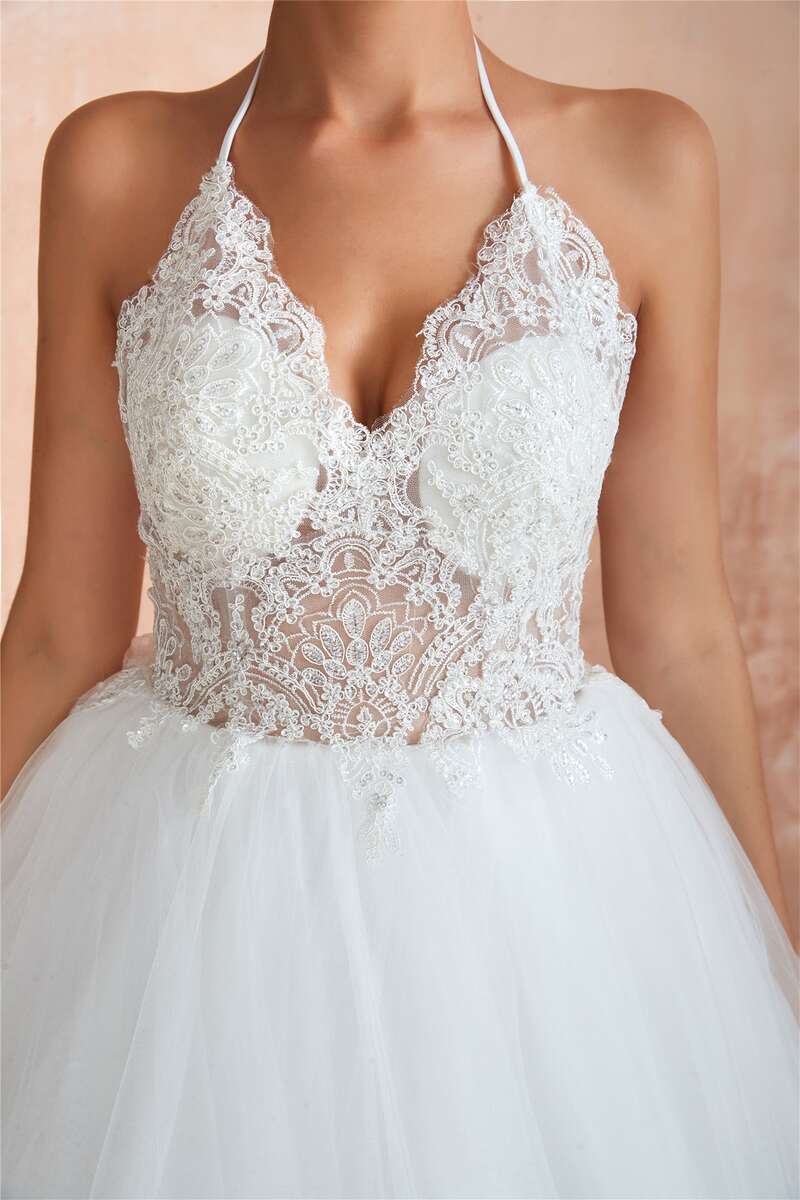 Chic Lace Halter Backless A-Line Wedding Dress