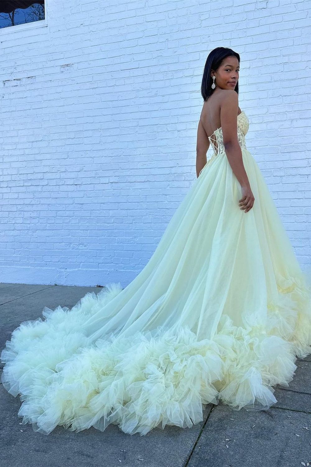 Stylish A Line Sweetheart Yellow Corset Prom Dress with Appliques Ruffles