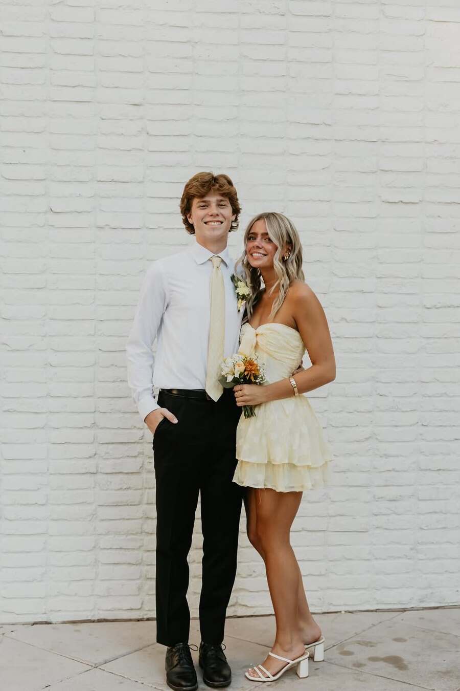 Chic Yellow Matching Homecoming Dress with Floral Details