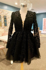 Black Plunging V Neck Long Sleeves Appliques A-line Homecoming Dress