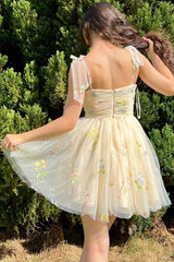 Princess Yellow Embroidery Pleated Tulle Short Party Dress