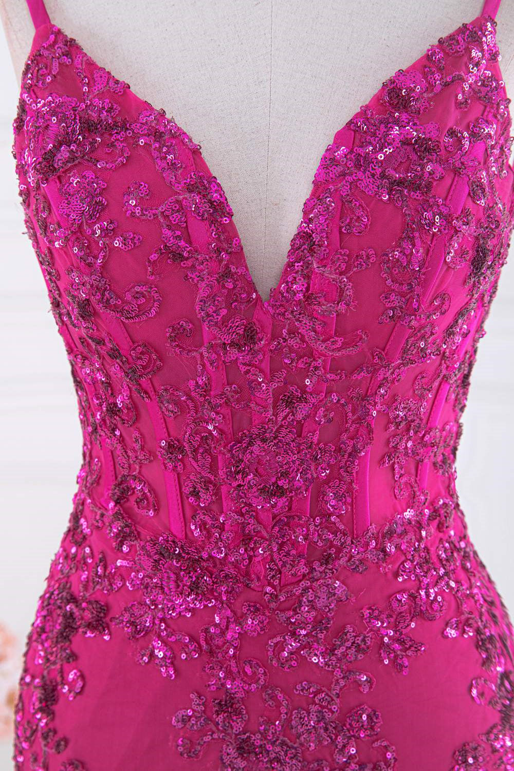 Magenta Straps V-Neck Sequin Appliques Mermaid Prom Dress