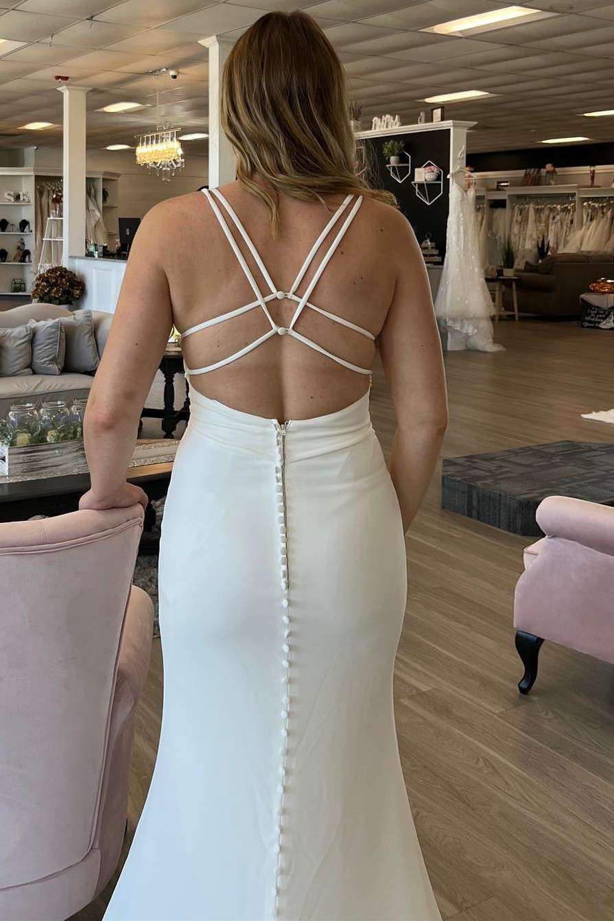 White Plunge V Lace-Up Back Mermaid Long Wedding Dress